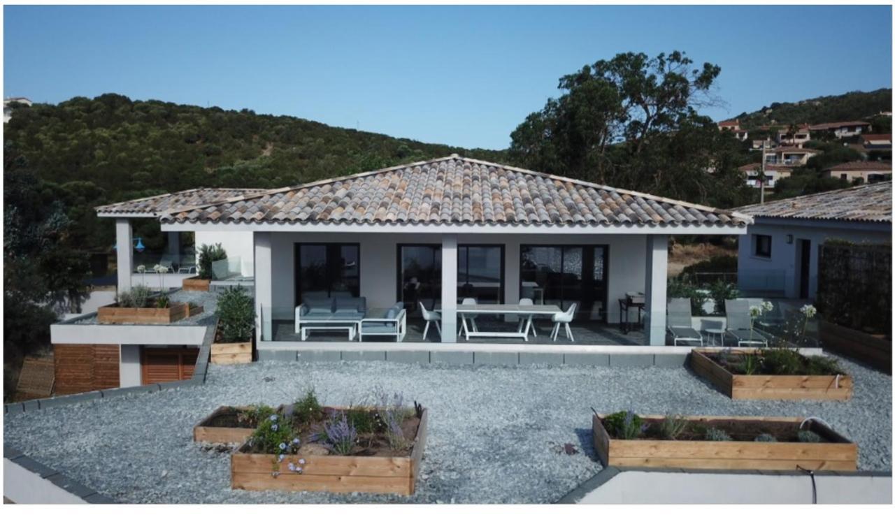 Residence Capriona Porto Pollo Ngoại thất bức ảnh