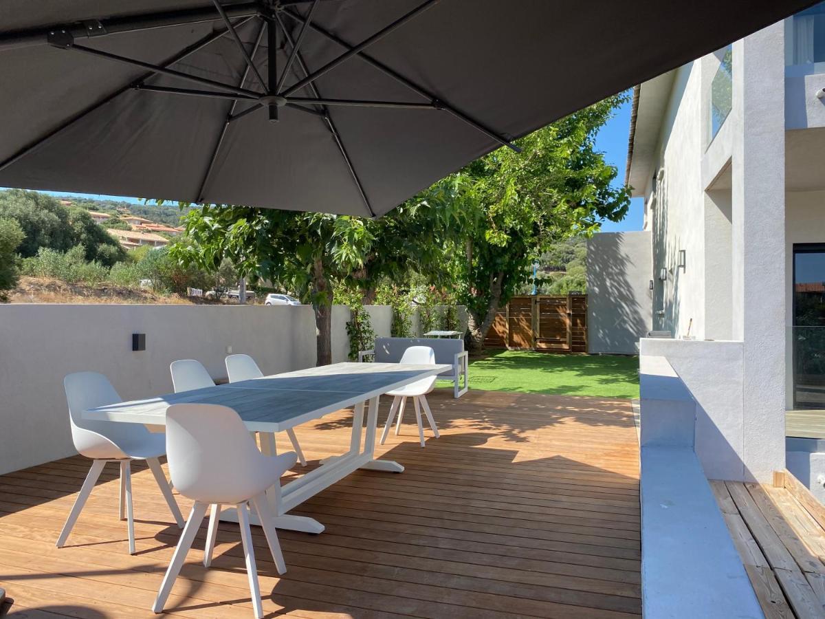 Residence Capriona Porto Pollo Ngoại thất bức ảnh