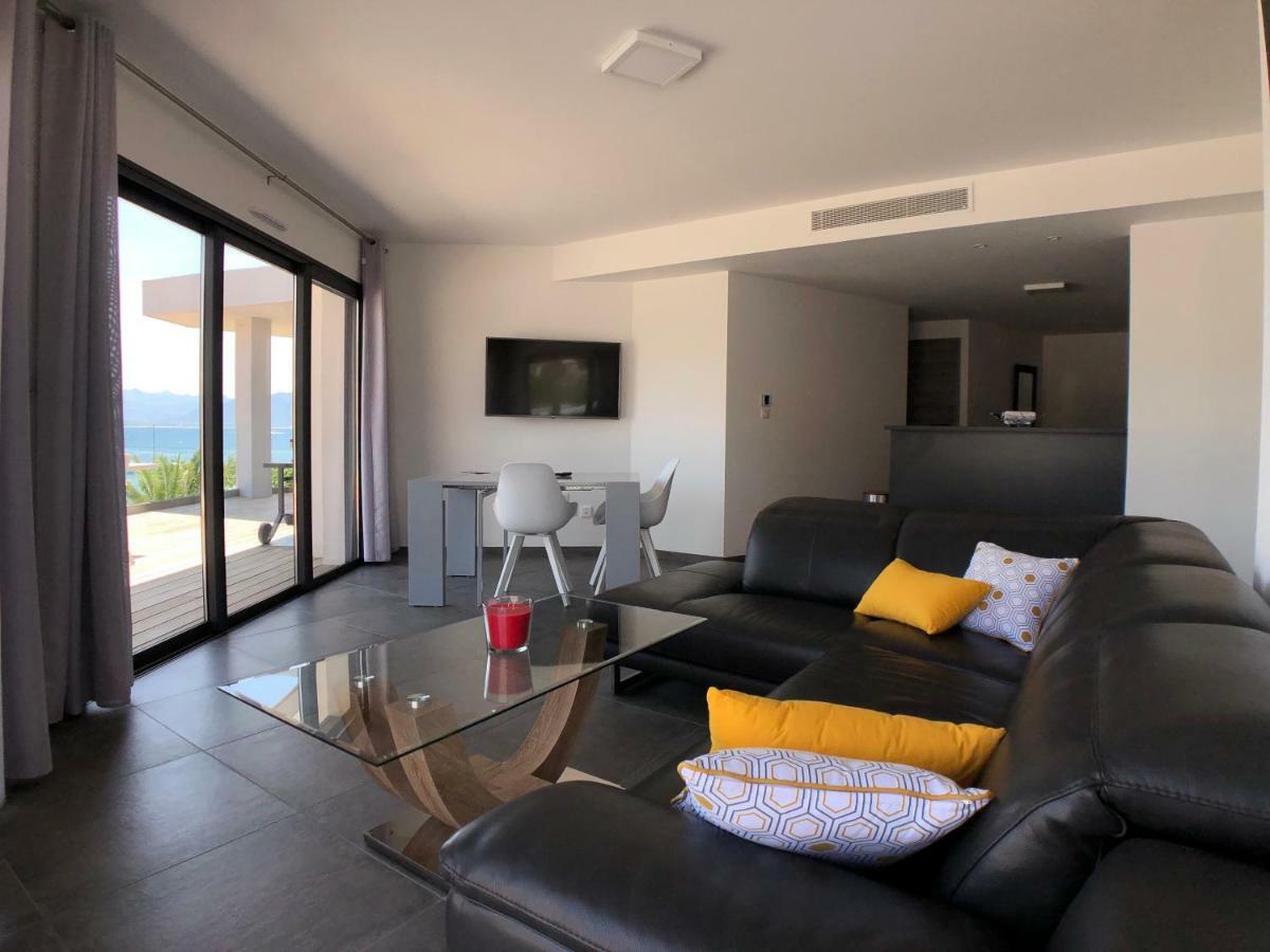 Residence Capriona Porto Pollo Ngoại thất bức ảnh