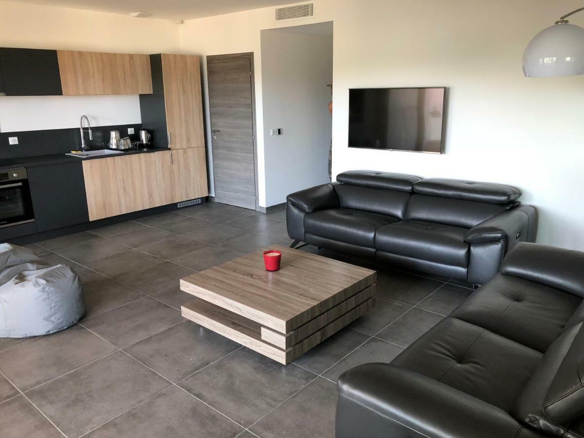 Residence Capriona Porto Pollo Ngoại thất bức ảnh